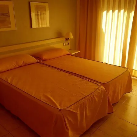 ホテル Marbella *