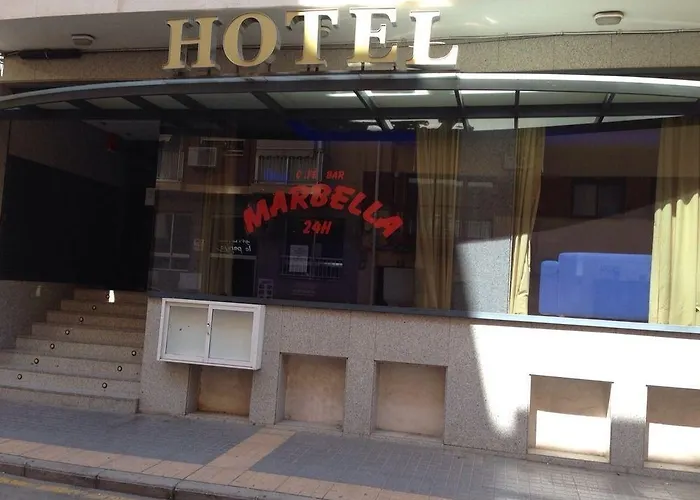 호텔 Marbella 베니돔